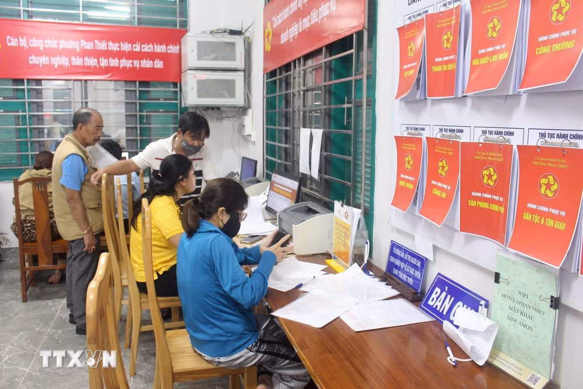 ttxvn-lam-dong-chinh-quyen-2-cap-1.jpg