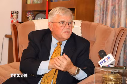Giáo sư Carl Thayer, thuộc Học viện Quốc phòng Australia (Đại học New South Wales). (Ảnh: Lê Đạt/TTXVN)