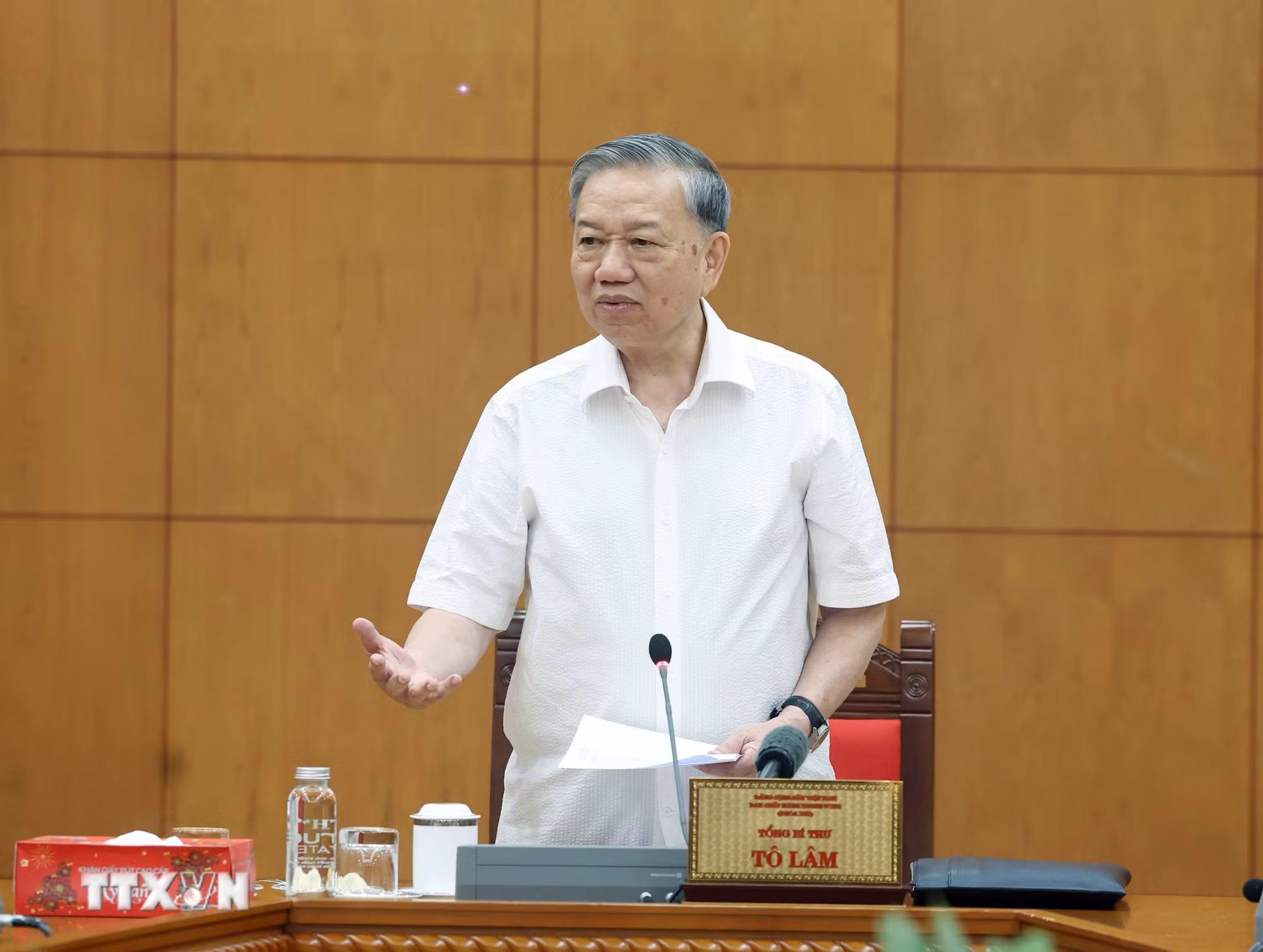 ttxvn-tong-bi-thu-to-lam-lam-viec-voi-thuong-truc-cac-tieu-ban-dai-hoi-xiv-cua-dang-8296882-5.jpg