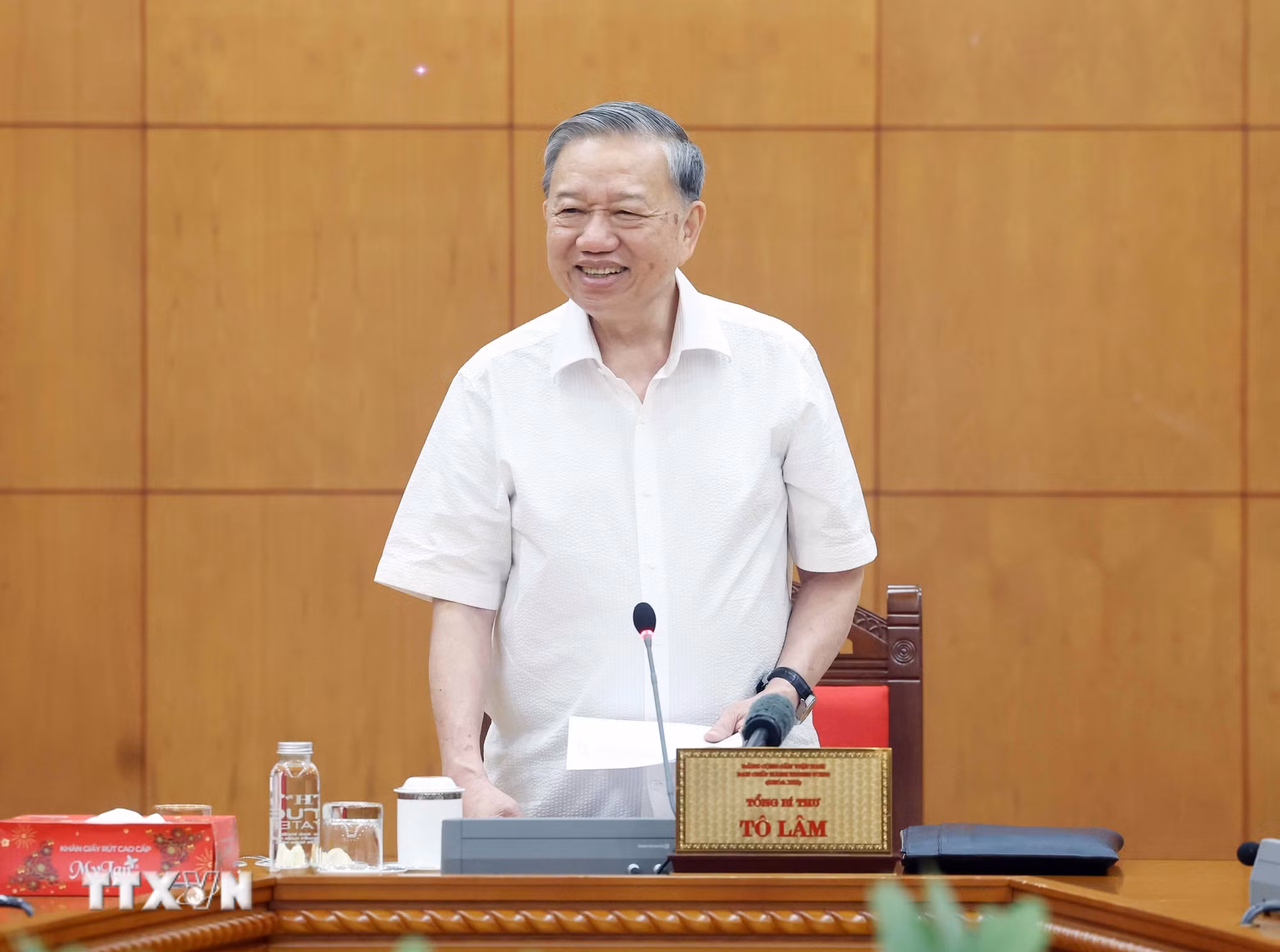 ttxvn-tong-bi-thu-to-lam-lam-viec-voi-thuong-truc-cac-tieu-ban-dai-hoi-xiv-cua-dang-8296882-7.jpg