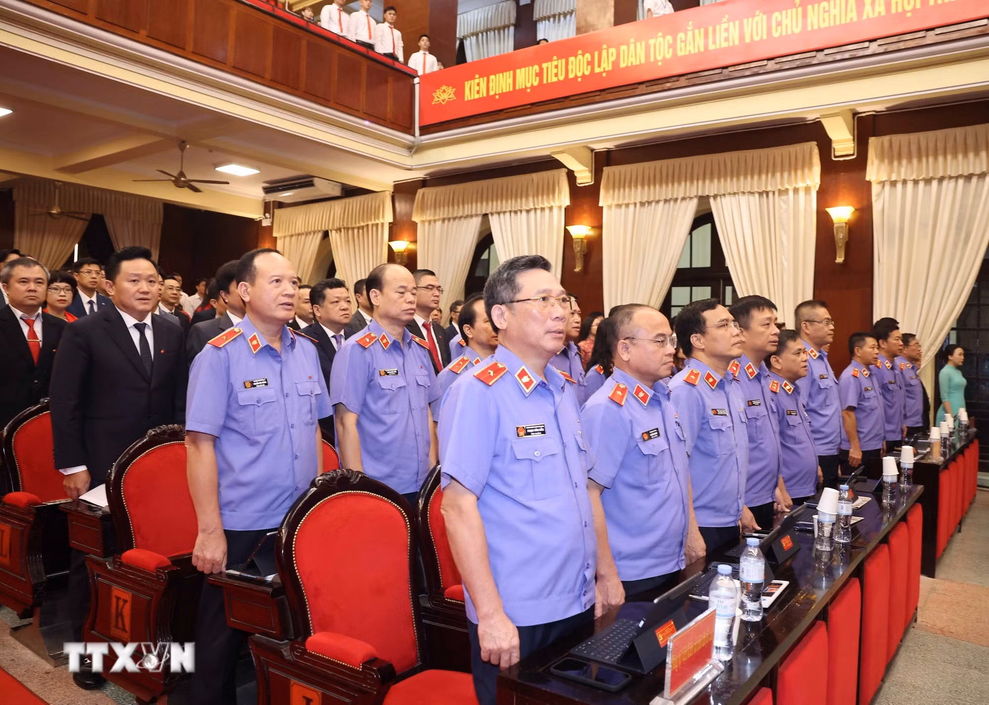 ttxvn-tien-toi-dai-hoi-xiv-cua-dang-dai-hoi-dai-bieu-dang-bo-cac-co-quan-dang-trung-uong-lan-thu-nhat-8292923-6.jpg