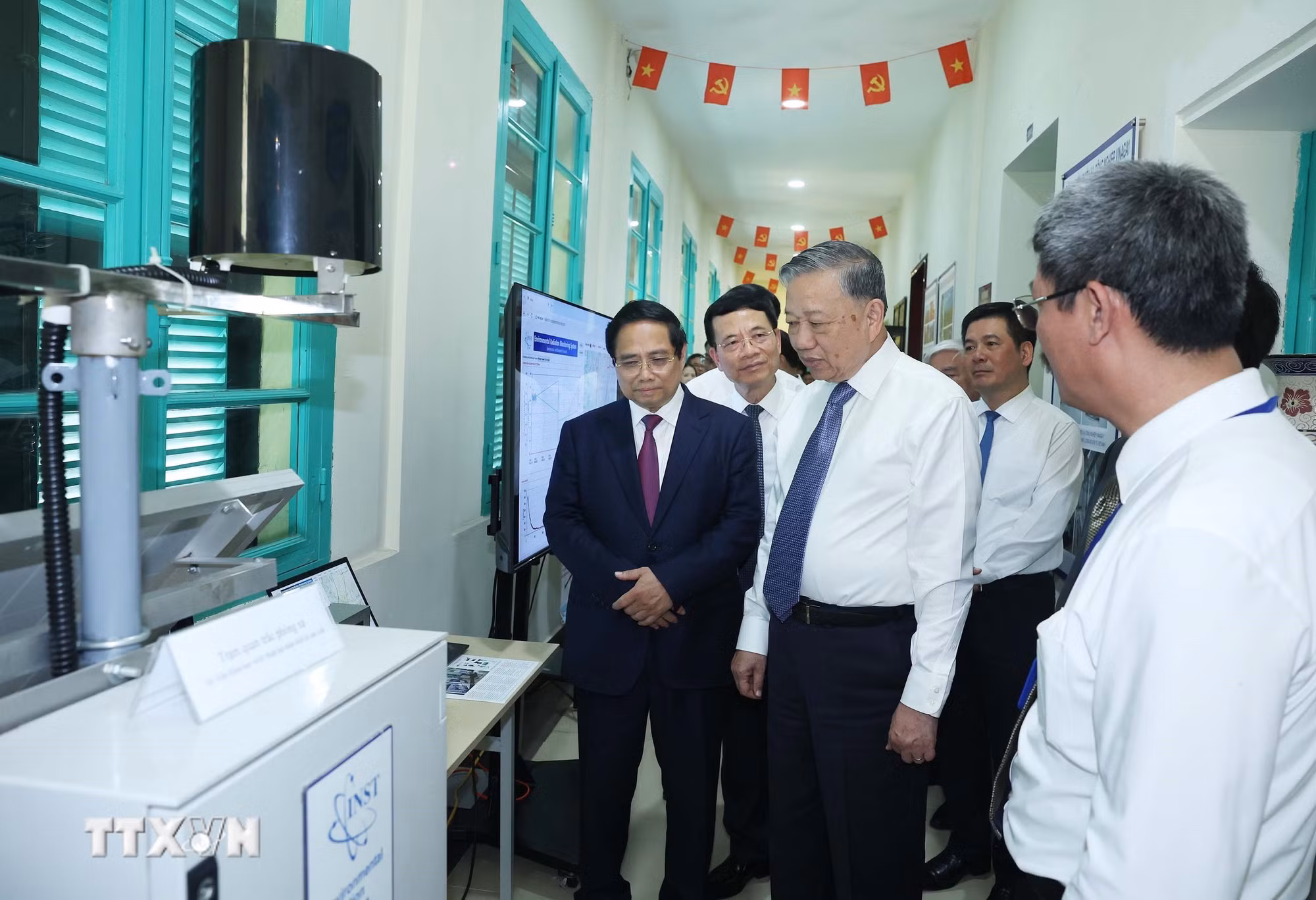 ttxvn-tong-bi-thu-to-lam-lam-viec-voi-vien-nang-luong-nguyen-tu-viet-nam-8256626-4.jpg