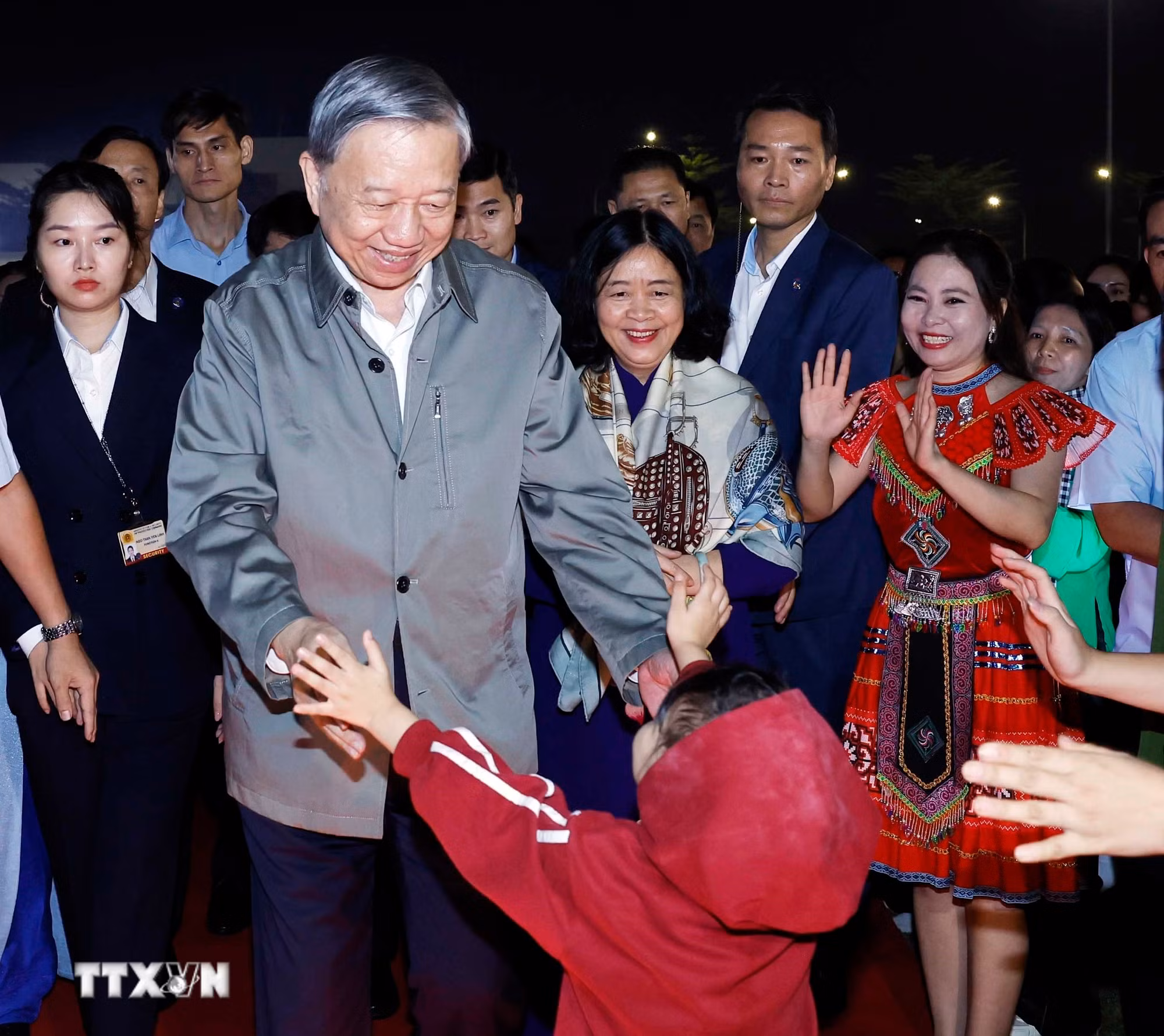 ttxvn-tong-bi-thu-to-lam-du-ngay-hoi-dai-doan-ket-toan-dan-toc-tai-phuong-thuong-cat-ha-noi-8408711-5.jpg