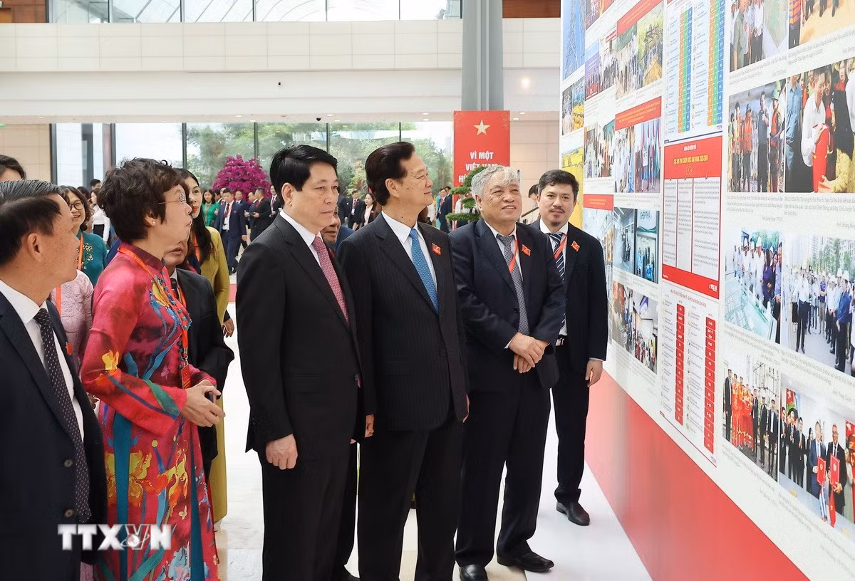 ttxvn-chu-tich-nuoc-tham-quan-trung-bay-anh-cua-4.jpg