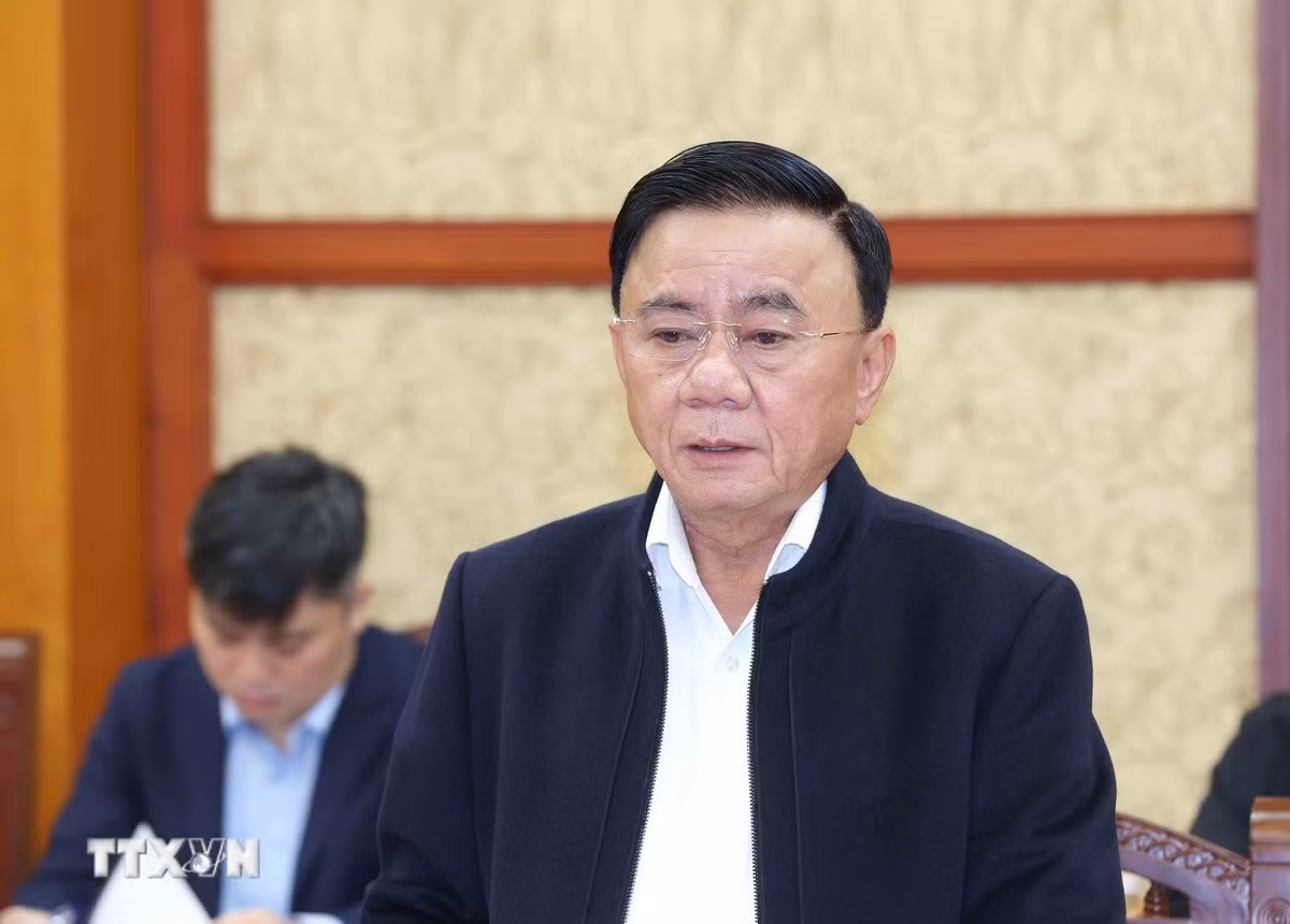 ttxvn-thuong-truc-ban-bi-thu-tran-cam-tu-chu-tri-hop-thuong-truc-tieu-ban-to-chuc-phuc-vu-dai-hoi-xiv-cua-dang-2.jpg