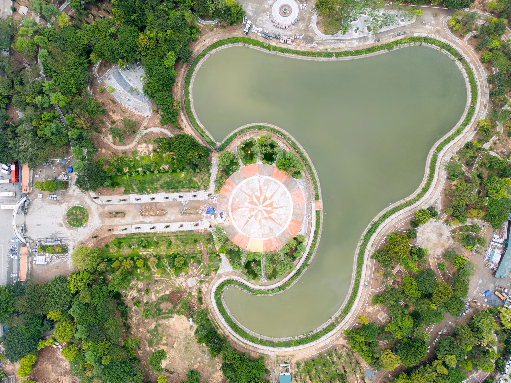 cong-vien-cau-giay.jpg