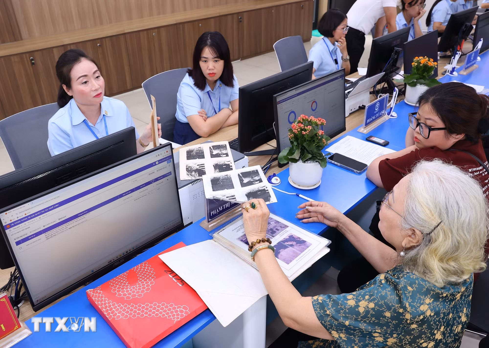 ttxvn-chinh-quyen-2-cap-1.jpg