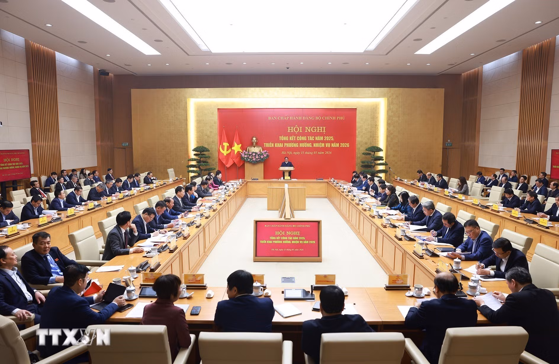 ttxvn-thu-tuong-chu-tri-hoi-nghi-dang-bo-chinh-phu-2.jpg