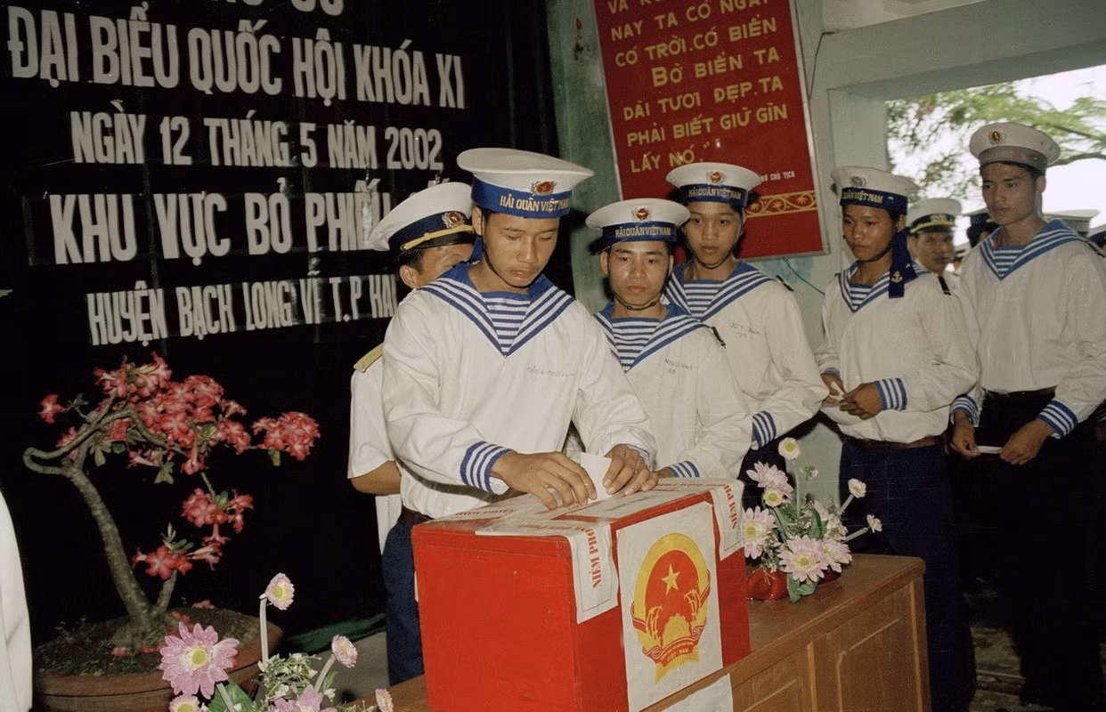 bau-cu-khoa-11-resize.jpg